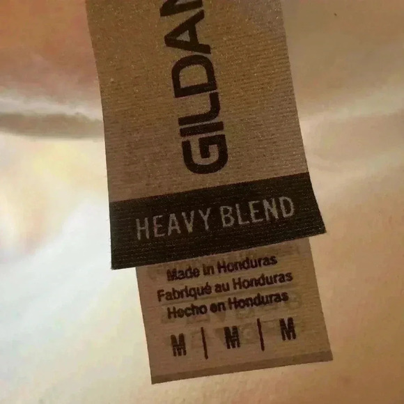 Gildan merry Christmas sweatshirt size medium. - Picture 12 of 13